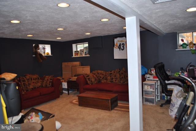 1034 Kathleen Street Lebanon, PA 17046 - Photo 6 of 12 Gallery Image 6