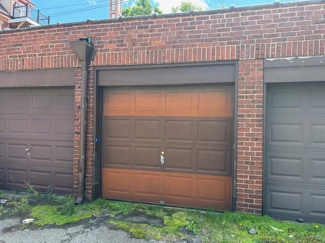 5642 Solway Street Pittsburgh, PA 15217 - Photo 26 of 28 a backyard of a house with lots of green space