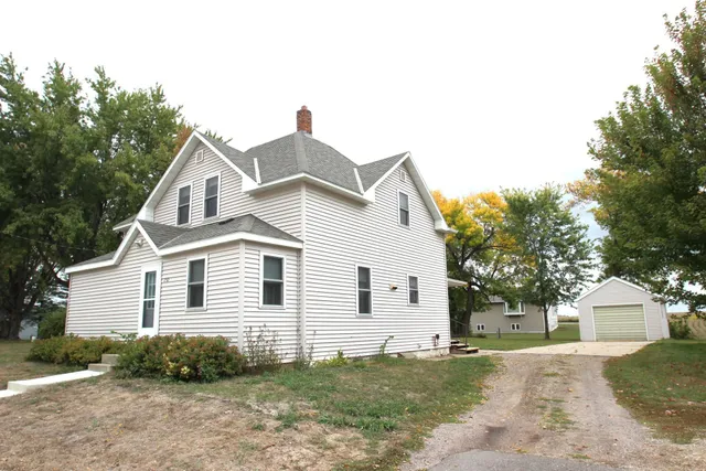 $159,900 | 150 Highway 4, Meire Grove, MN 56352