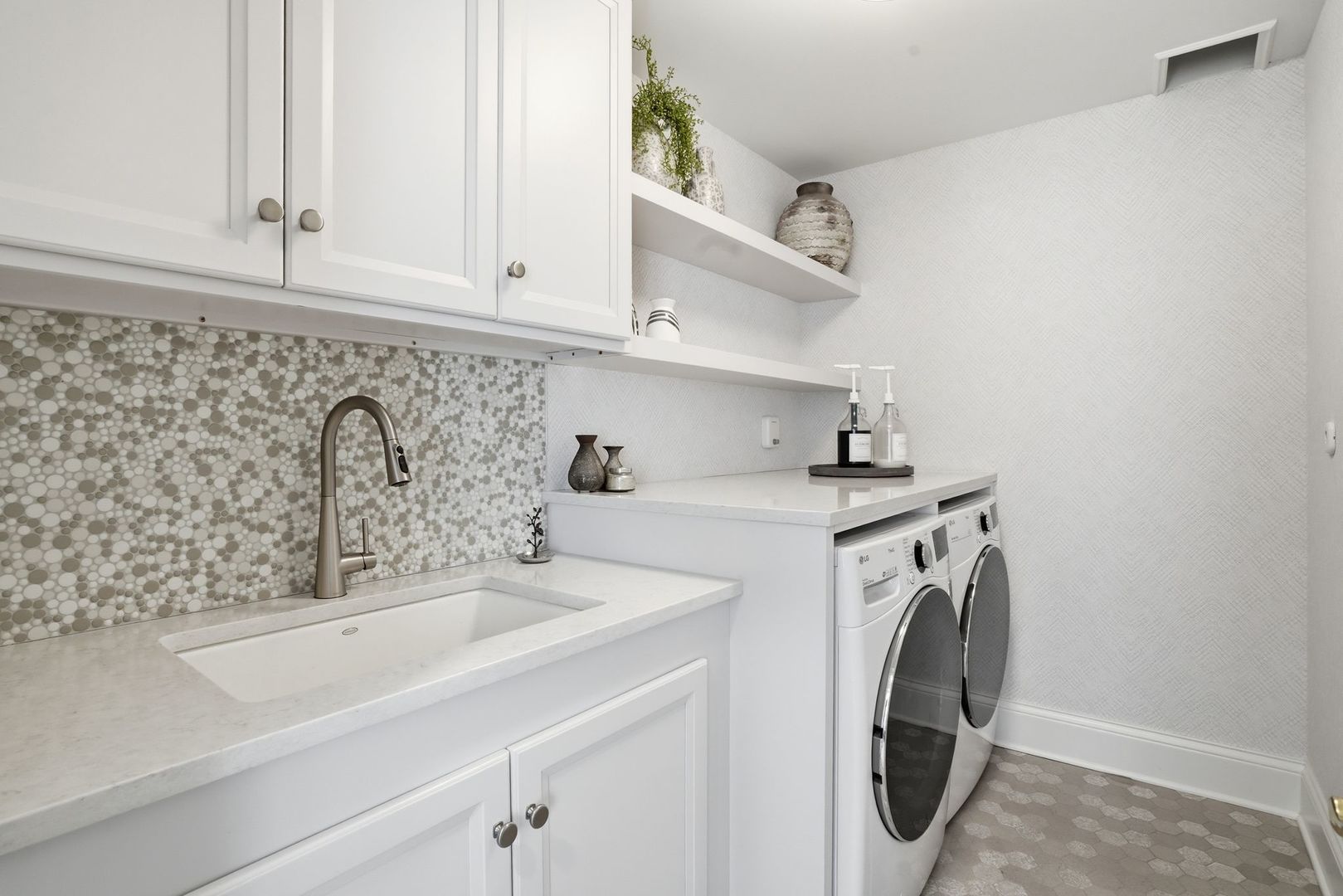 1877 Banbury Road Inverness, IL 60067 - Photo 19 of 50