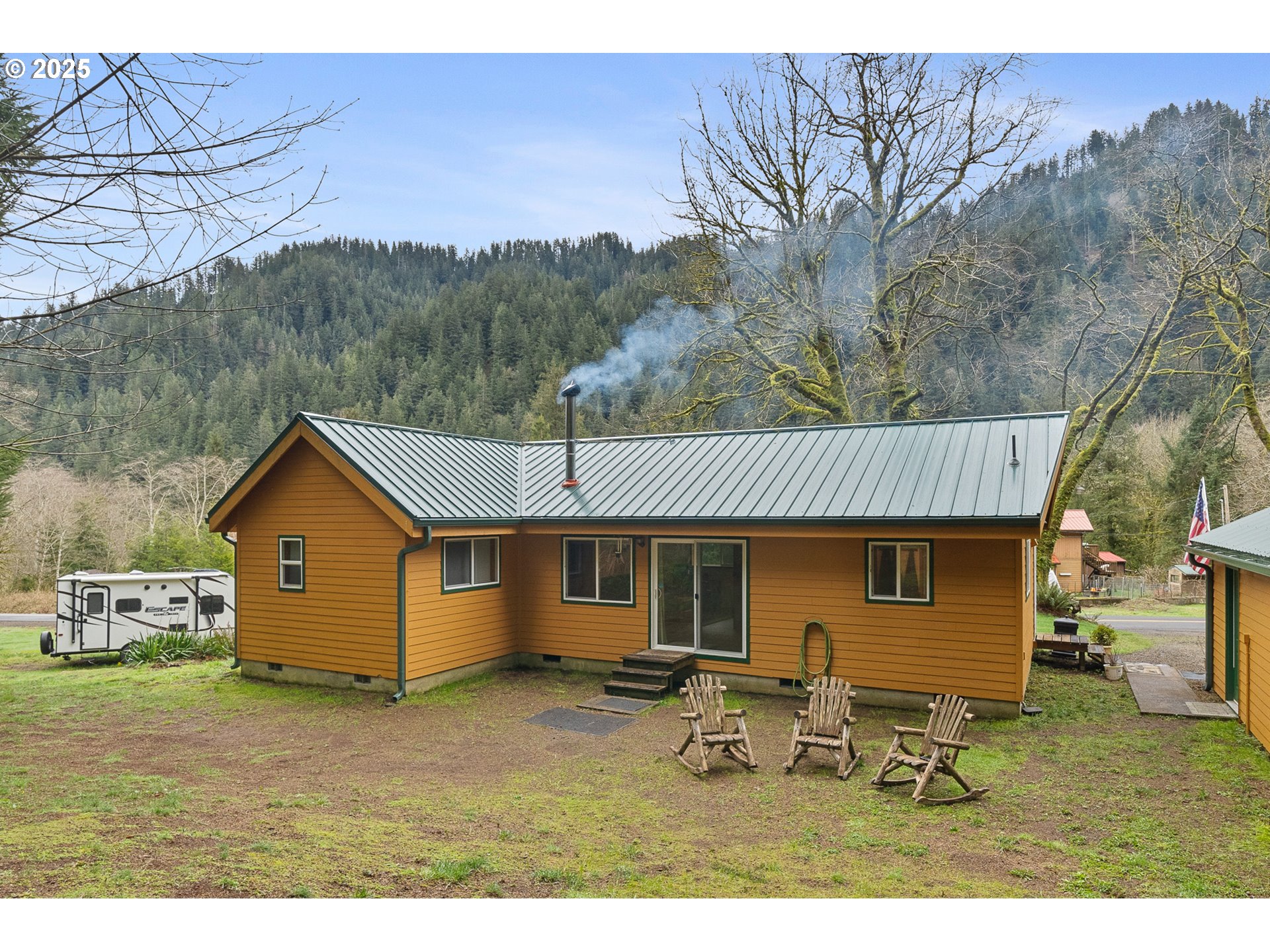 9580 Kilchis River Road Tillamook, OR 97141 - Photo 4 of 36 Gallery Image 4