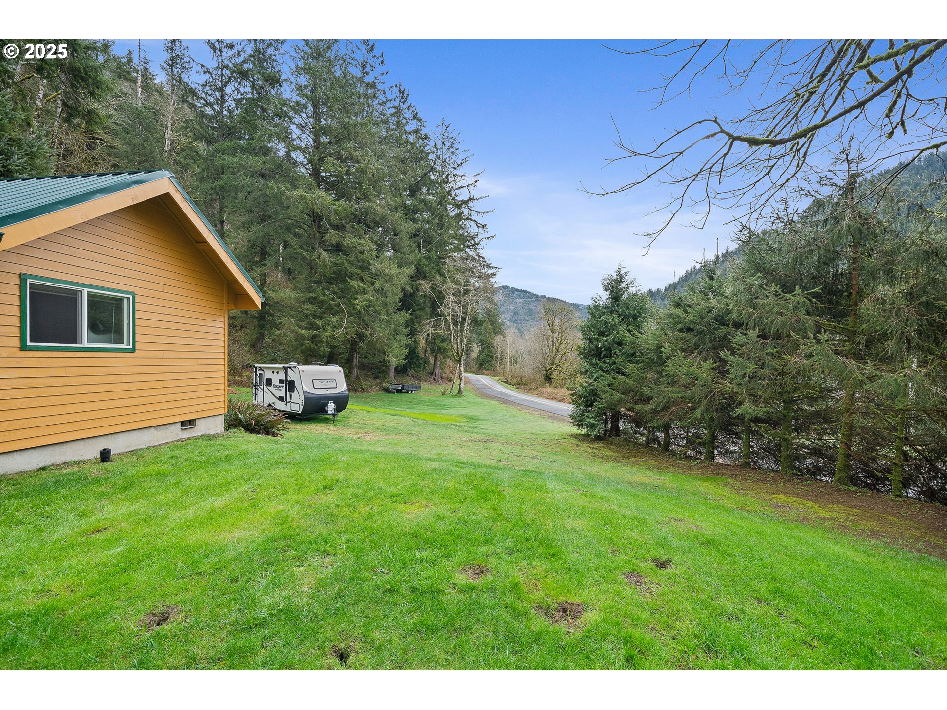 9580 Kilchis River Road Tillamook, OR 97141 - Photo 5 of 36 Gallery Image 5