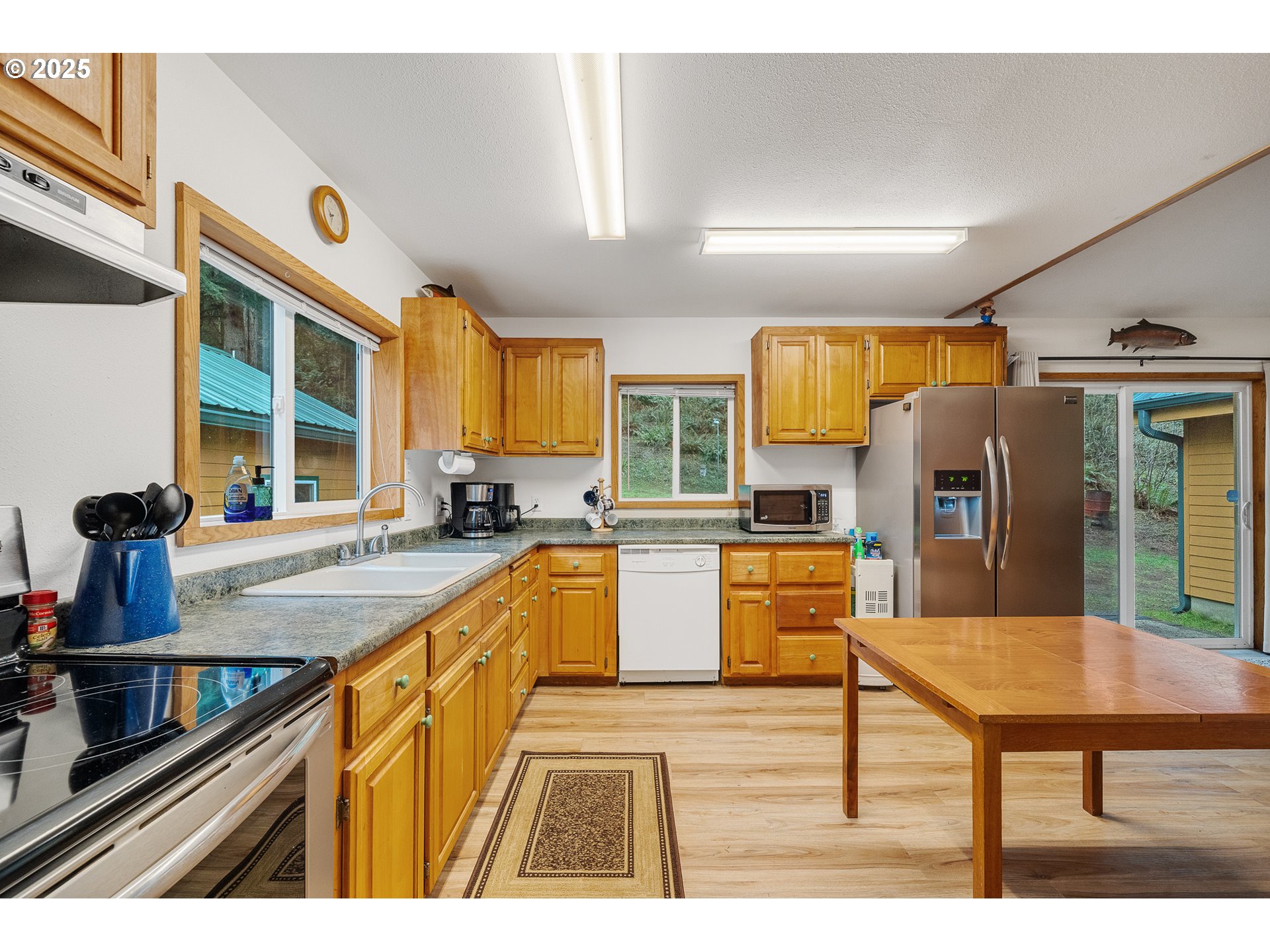 9580 Kilchis River Road Tillamook, OR 97141 - Photo 10 of 36 Gallery Image 10