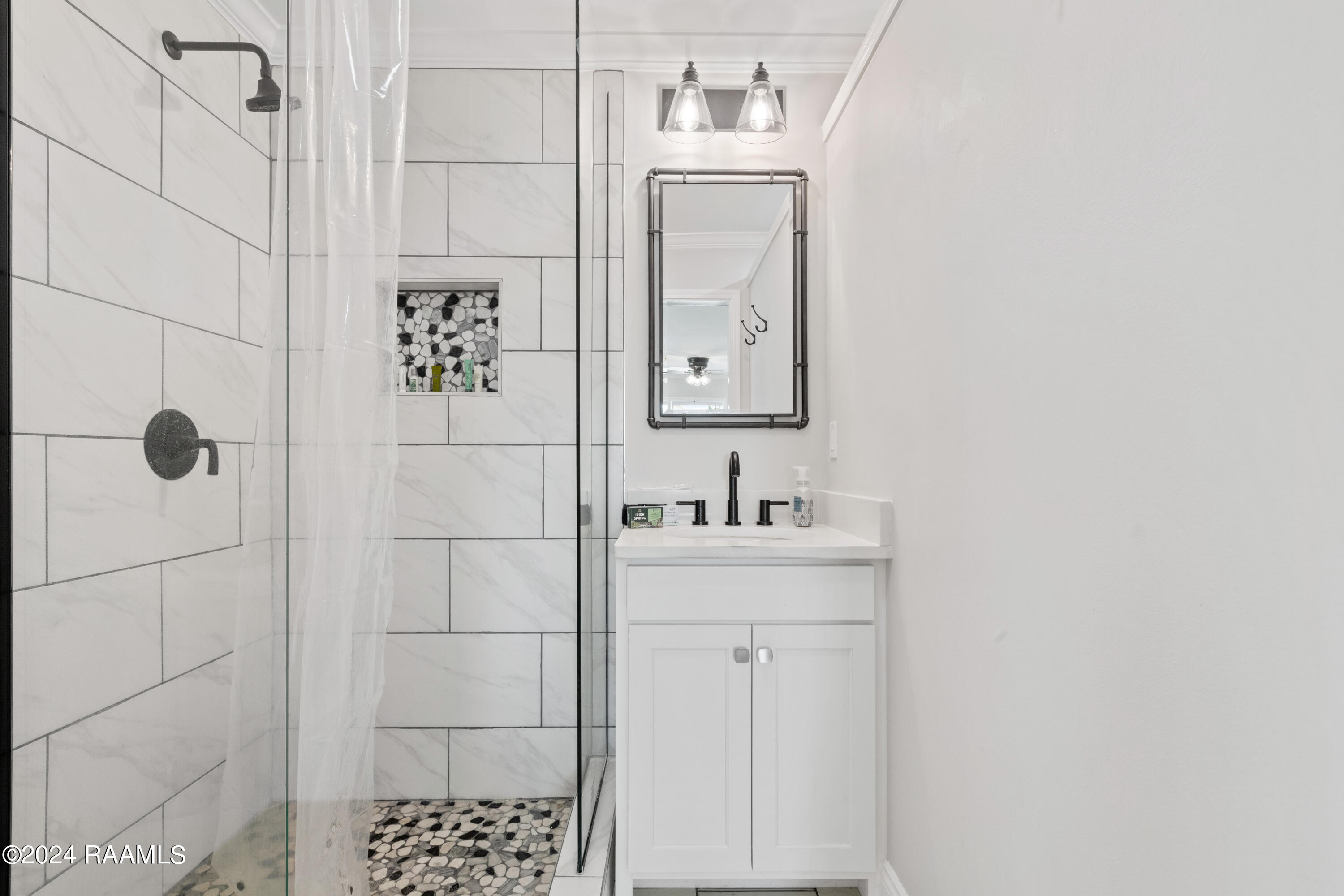 527 St Joseph Street Lafayette, LA 70506 - Photo 40 of 47 527StJoseph-105