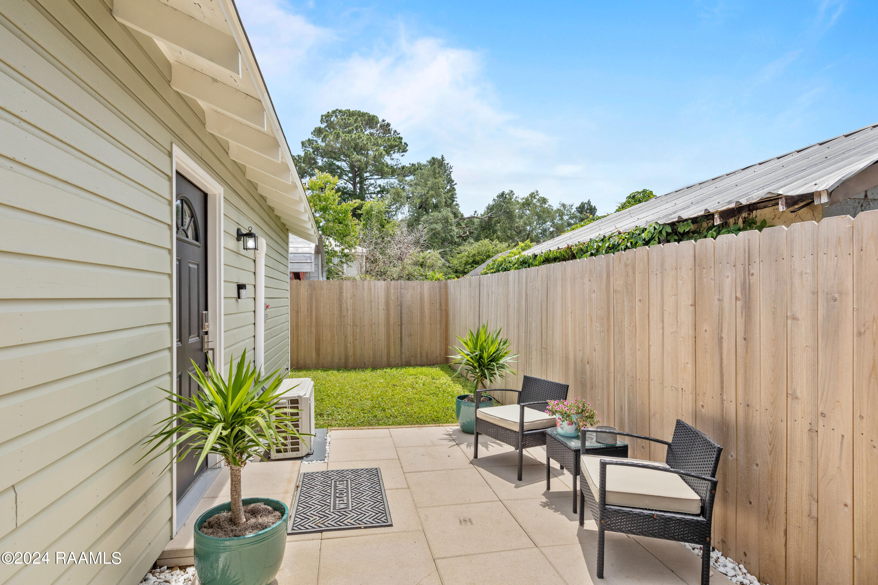 527 St Joseph Street Lafayette, LA 70506 - Photo 44 of 47 527StJoseph-22