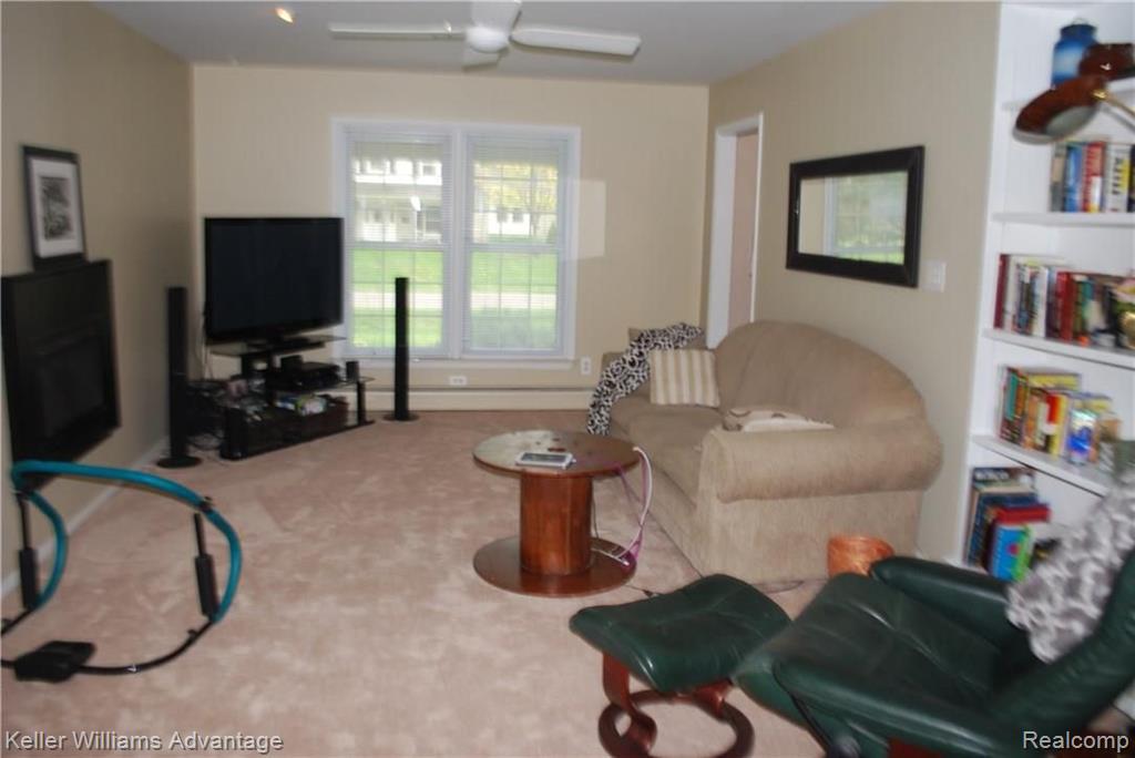 29930 Barwell Road Farmington Hills, MI 48334 - Photo 12 of 44