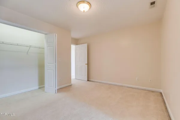 $475,000 | 106 Meadow Court, Gray, TN 37615