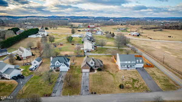 $475,000 | 106 Meadow Court, Gray, TN 37615
