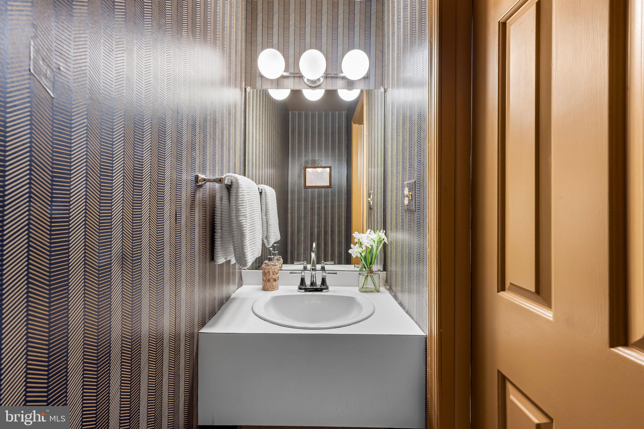 437 Grindall Street Baltimore, MD 21230 - Photo 15 of 49 Powder Room