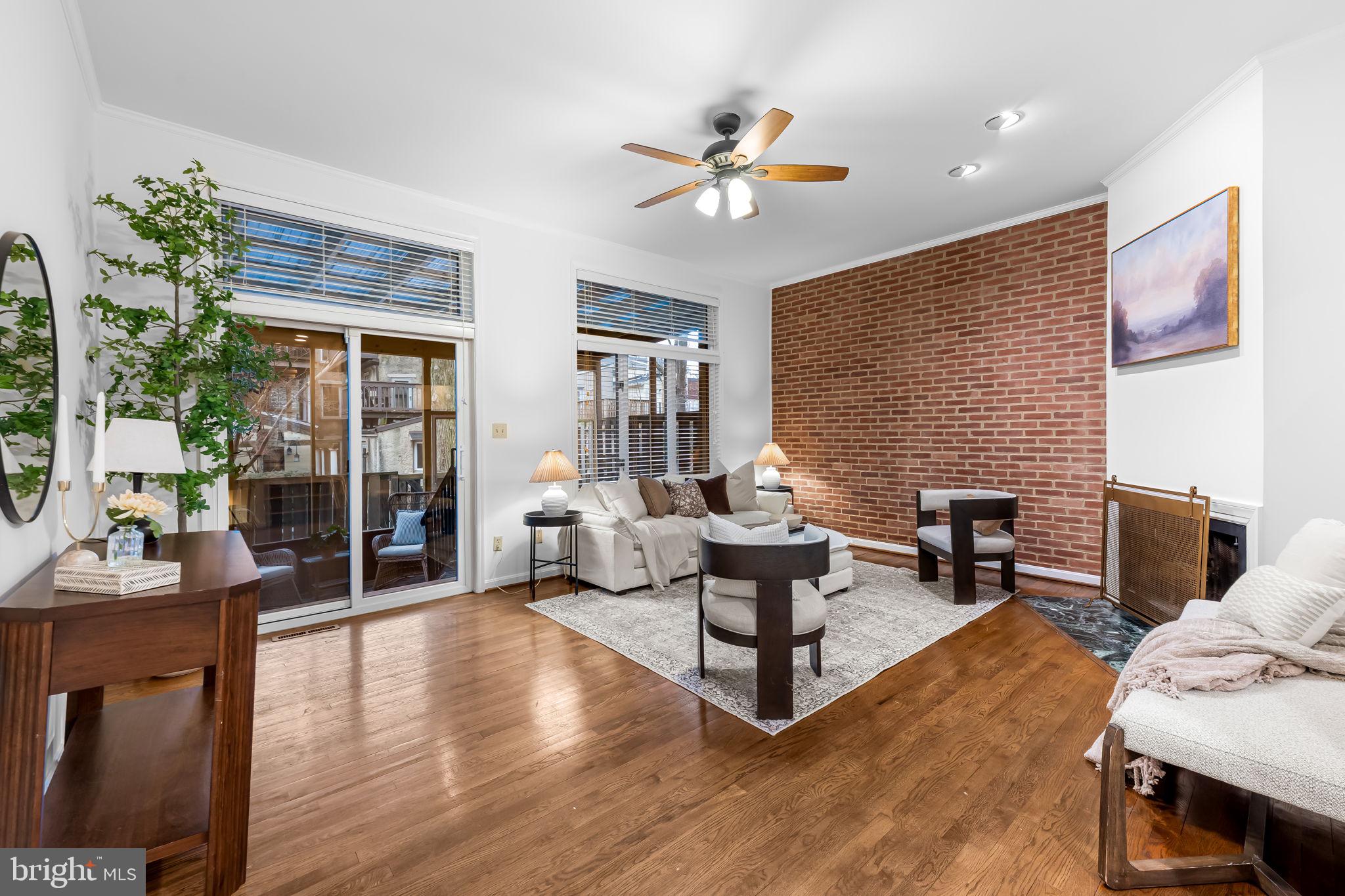 437 Grindall Street Baltimore, MD 21230 - Photo 8 of 49 Living Room