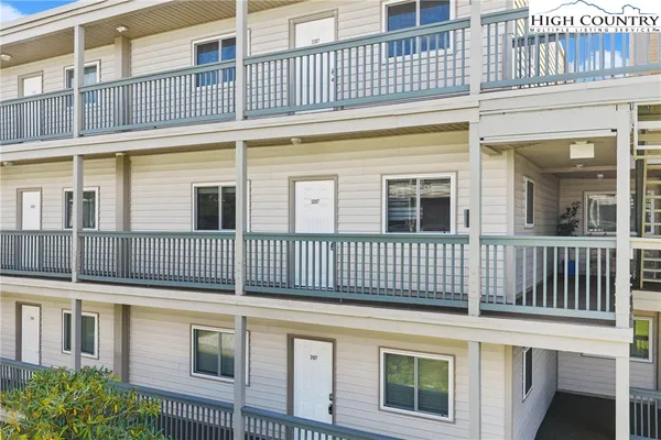 $215,000 | 301 Pinnacle Inn Road, Unit 3207, Beech Mountain, NC 28604