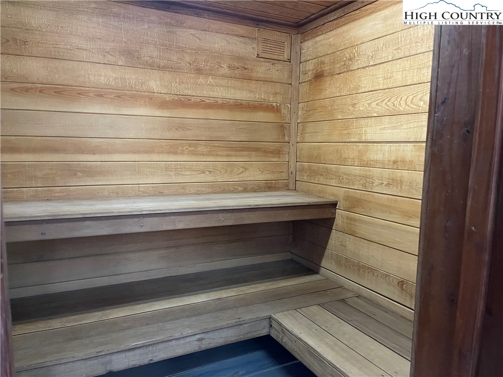 301 Pinnacle Inn Road, Unit 3207 Beech Mountain, NC 28604 - Photo 36 of 37 a view of small space