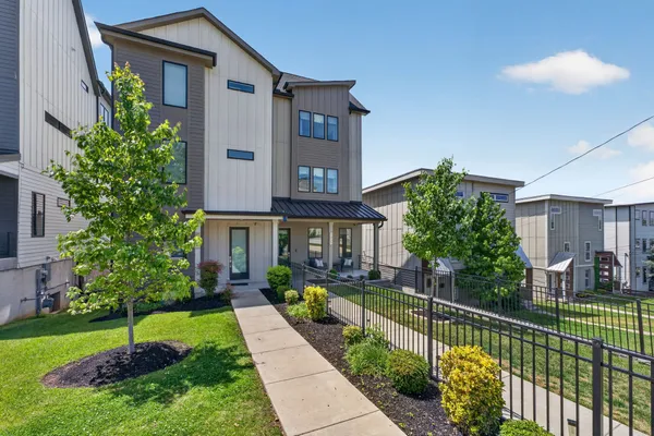 $5,500 | 124 B Fern Avenue, Nashville, TN 37207