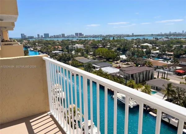 $2,200 | 2350 Northeast 135th Street, Unit 1207, North Miami, FL 33181