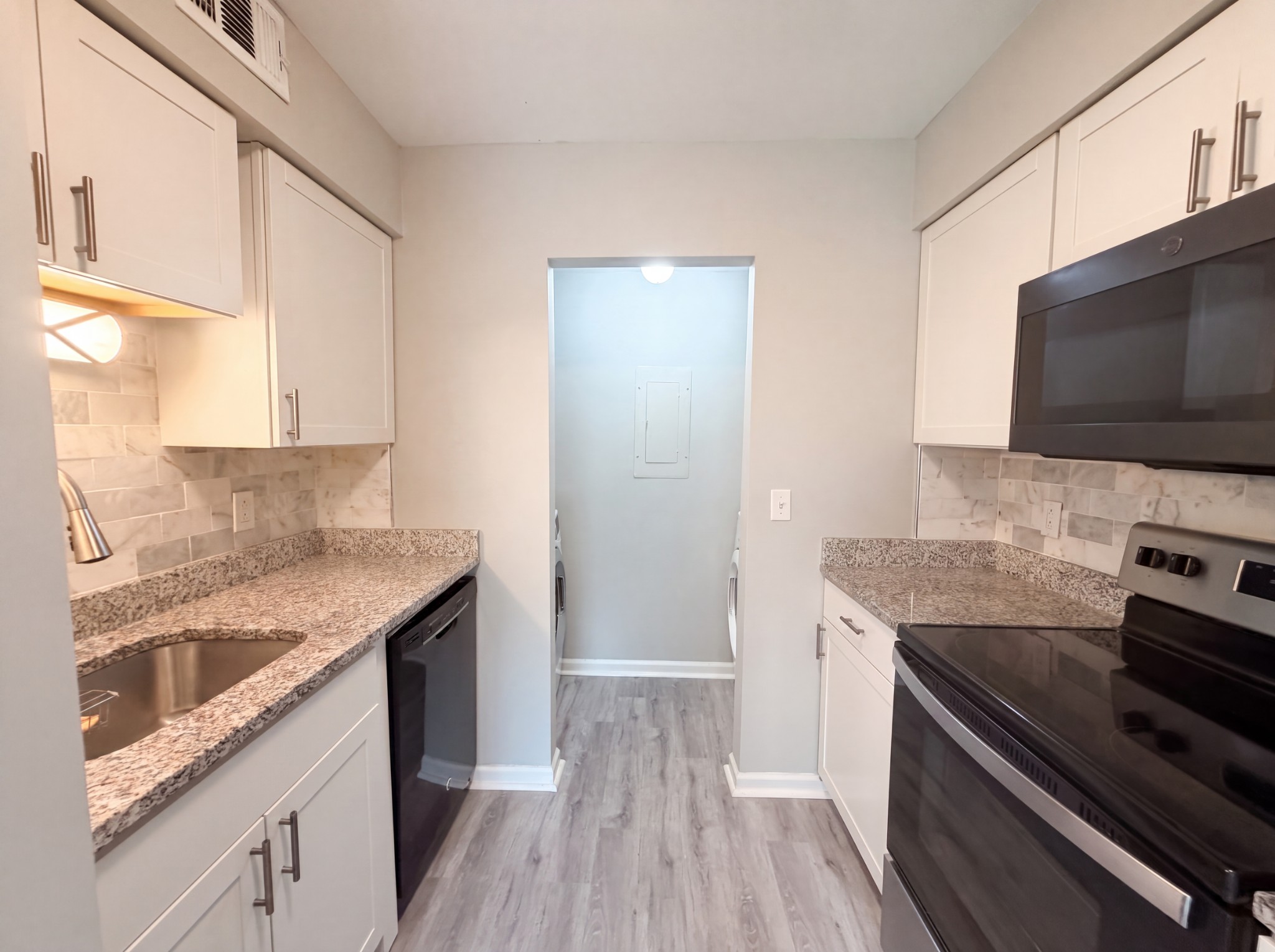 407 Summit Ridge Place Nashville, TN 37215 - Photo 11 of 16 Gallery Image 11