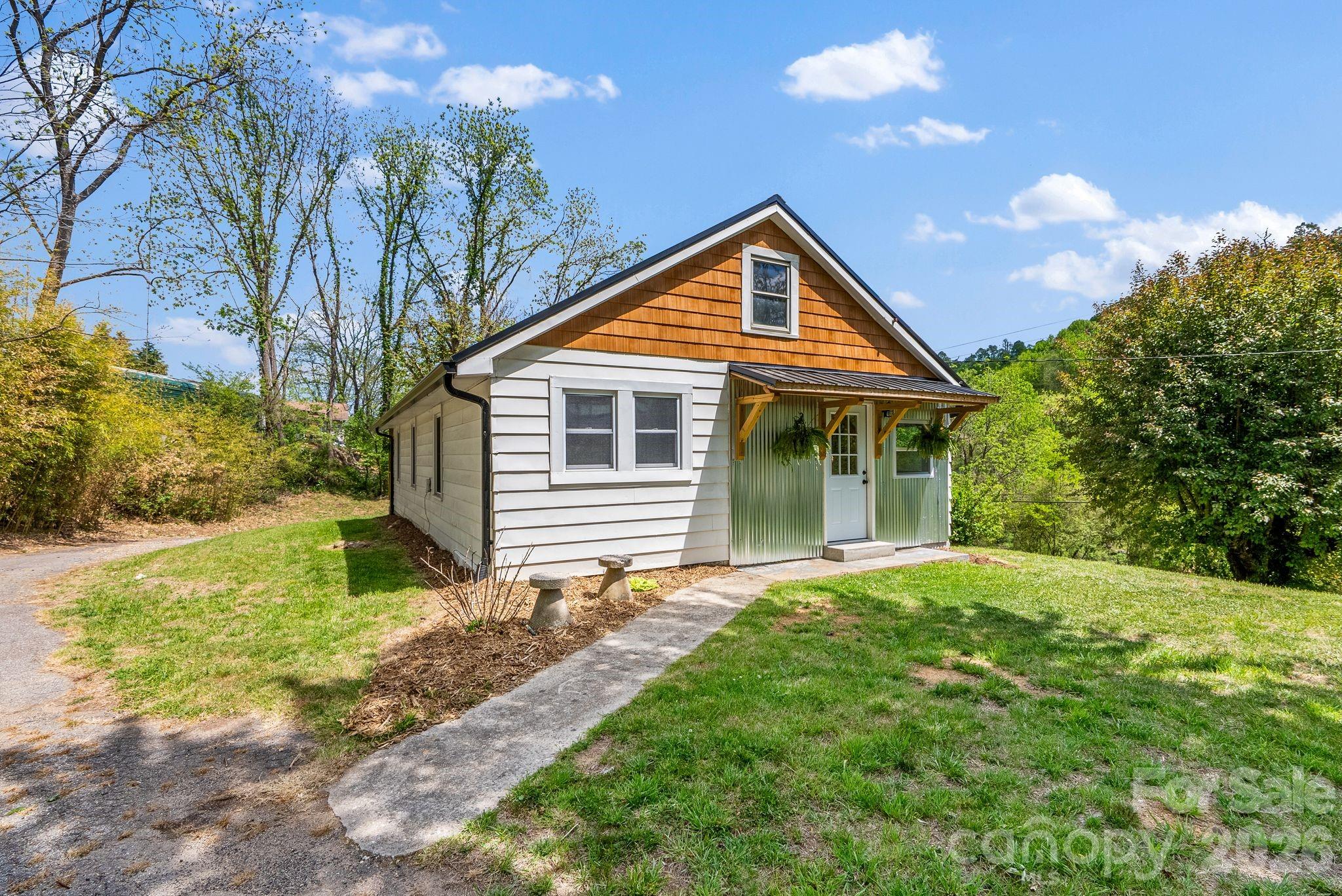 88 Mingus Cove Road Canton, NC 28716 - Photo 21 of 27