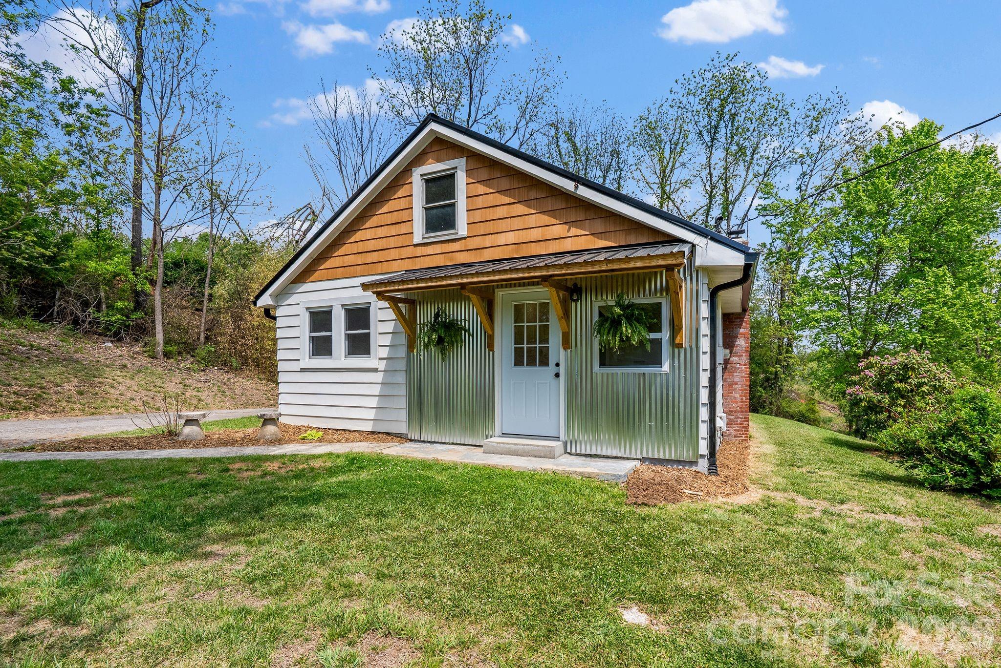 88 Mingus Cove Road Canton, NC 28716 - Photo 23 of 27
