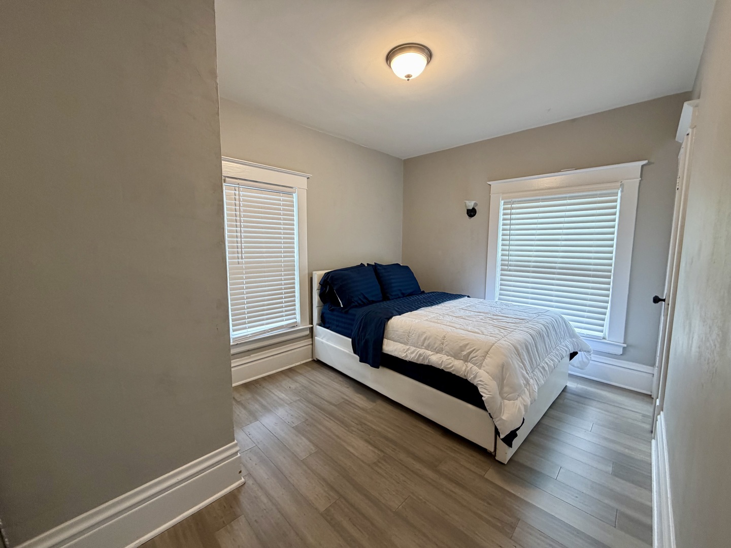 500 Barrett Street Elgin, IL 60120 - Photo 12 of 24