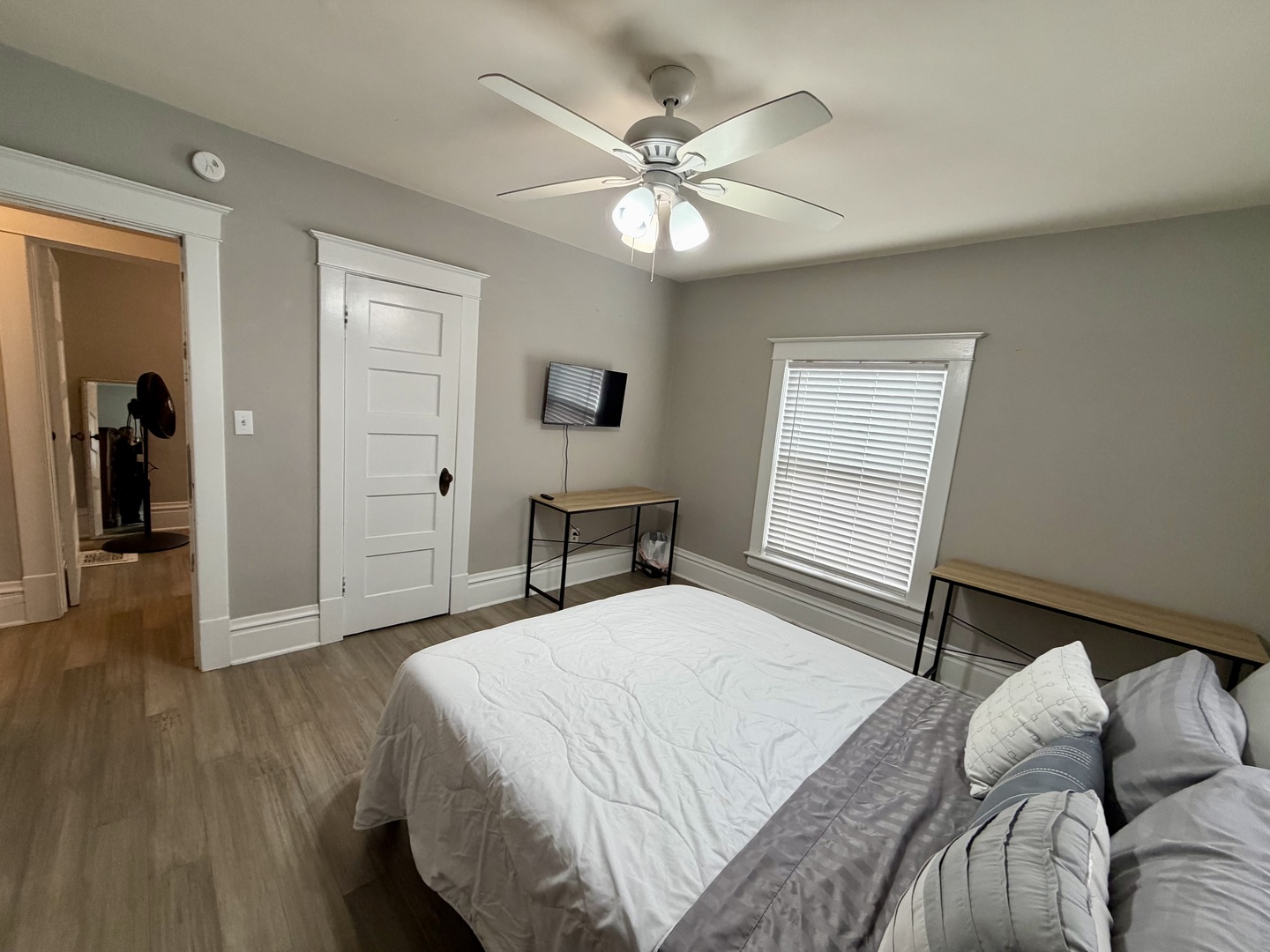 500 Barrett Street Elgin, IL 60120 - Photo 13 of 24