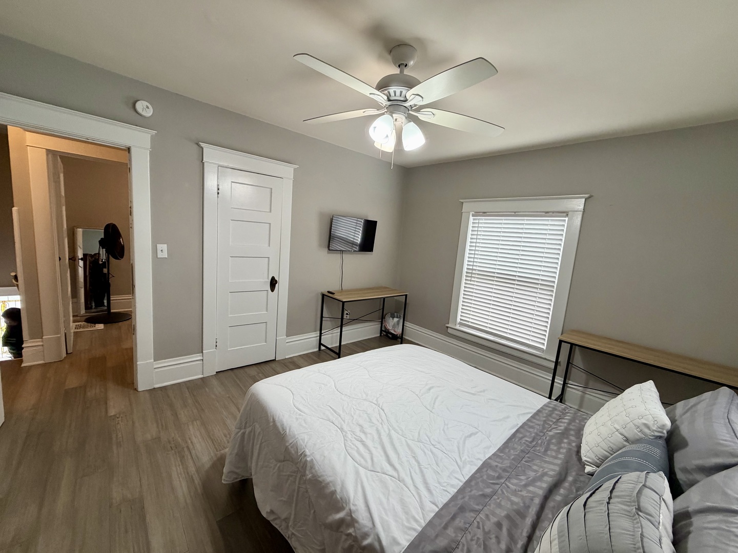 500 Barrett Street Elgin, IL 60120 - Photo 15 of 24