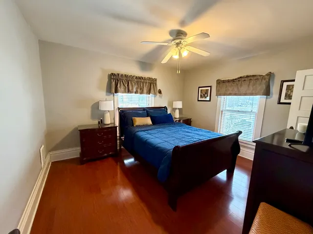 $2,800 | 500 Barrett Street, Elgin, IL 60120