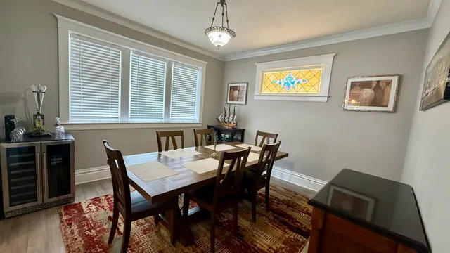 $2,800 | 500 Barrett Street, Elgin, IL 60120