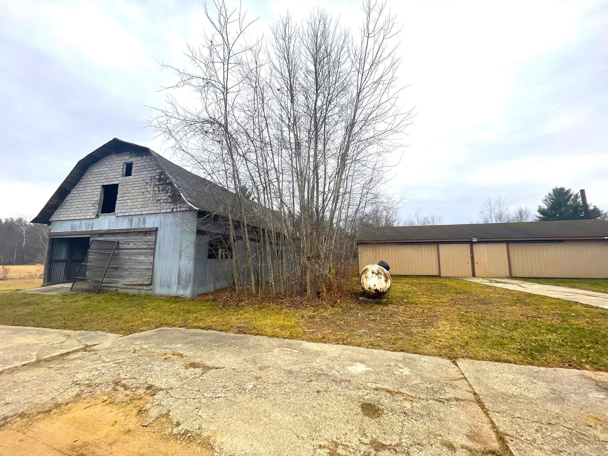 7120 East Jordan Road Mount Pleasant, MI 48858 - Photo 31 of 35 1907366-30.JPG
