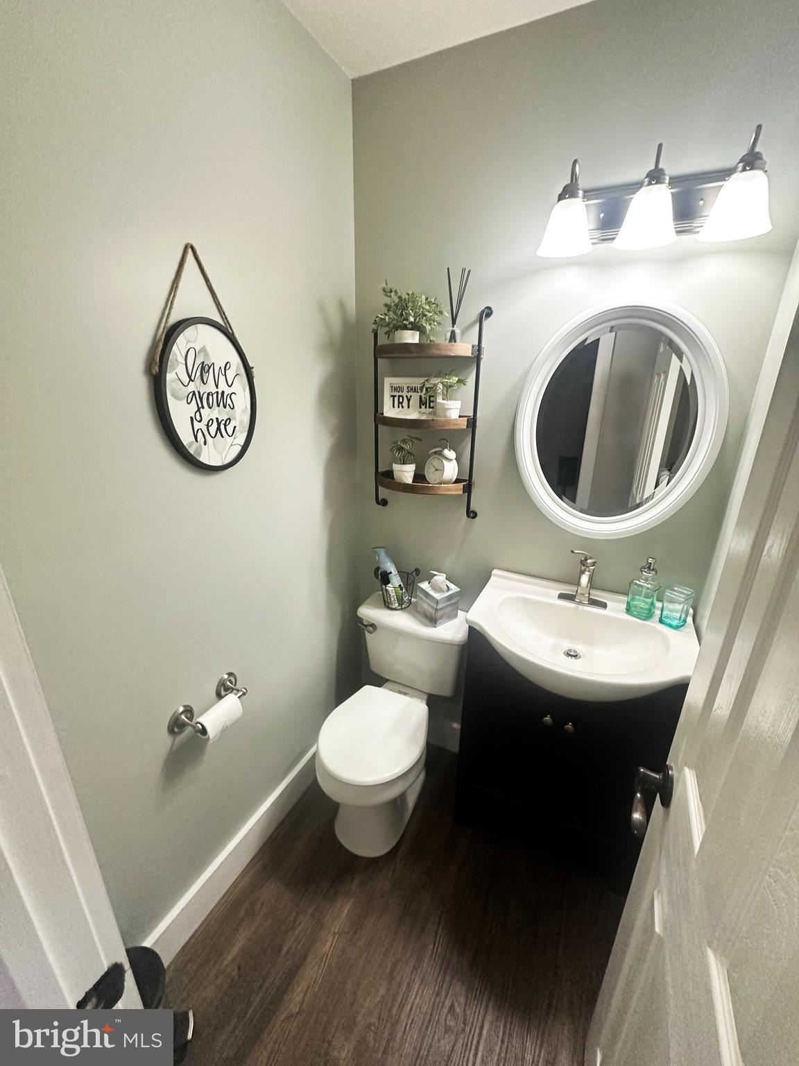 3110 Thompson Road Telford, PA 18969 - Photo 18 of 33 Powder Room