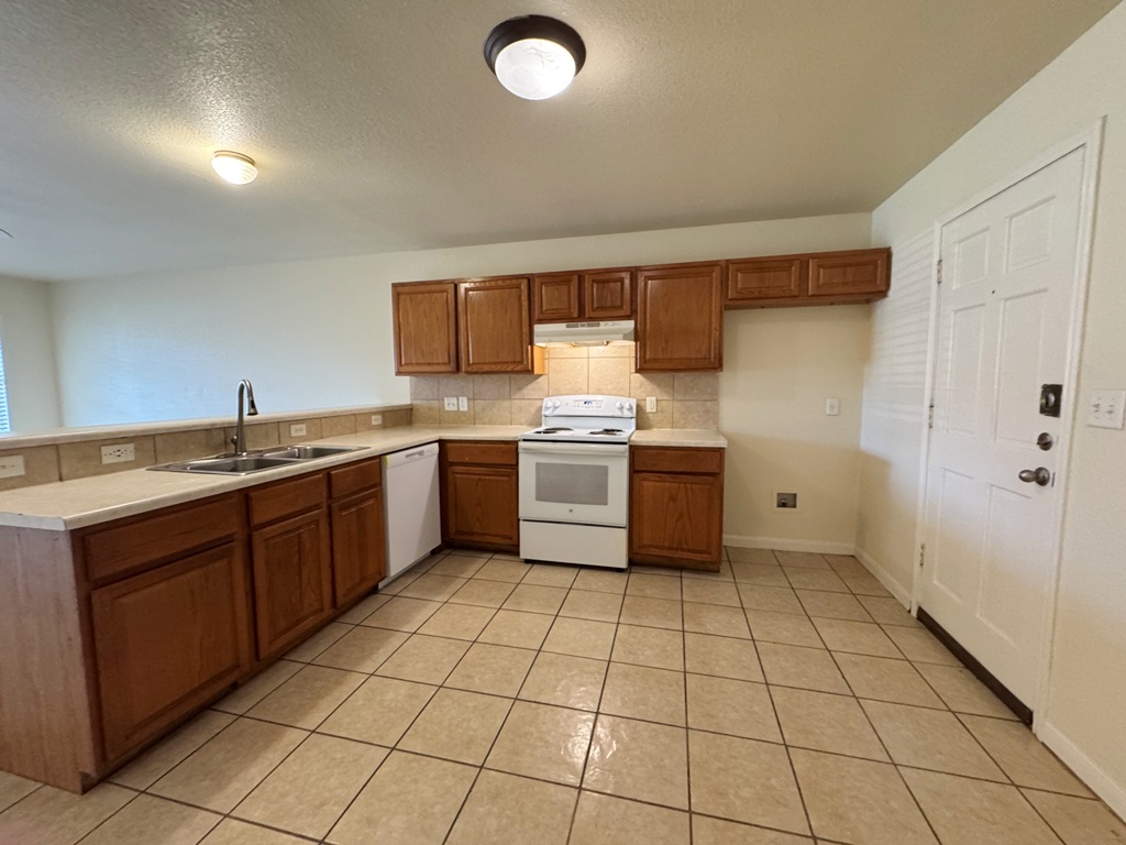 7309 Ritchie Drive Austin, TX 78724 - Photo 11 of 40 Gallery Image 11