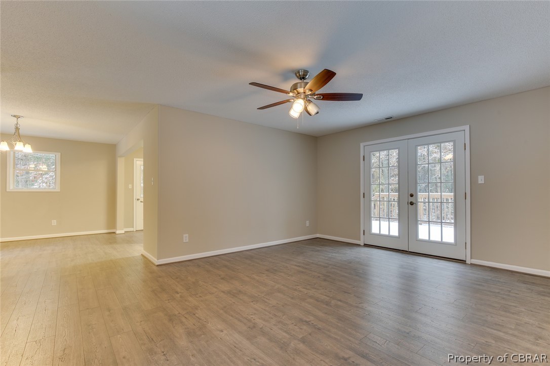 12526 Rilees Farm Road Gloucester, VA 23061 - Photo 7 of 30 Gallery Image 7