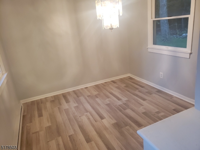 164 Coon Den Road Vernon, NJ 07422 - Photo 5 of 11