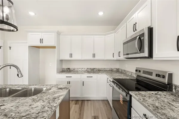 $309,900 | 5203 North Hampton Court, Unit LOT #1513, Charlestown, IN 47111