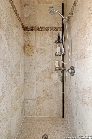 $875,000 | 544 River View Drive, Johnson City, TX 78636