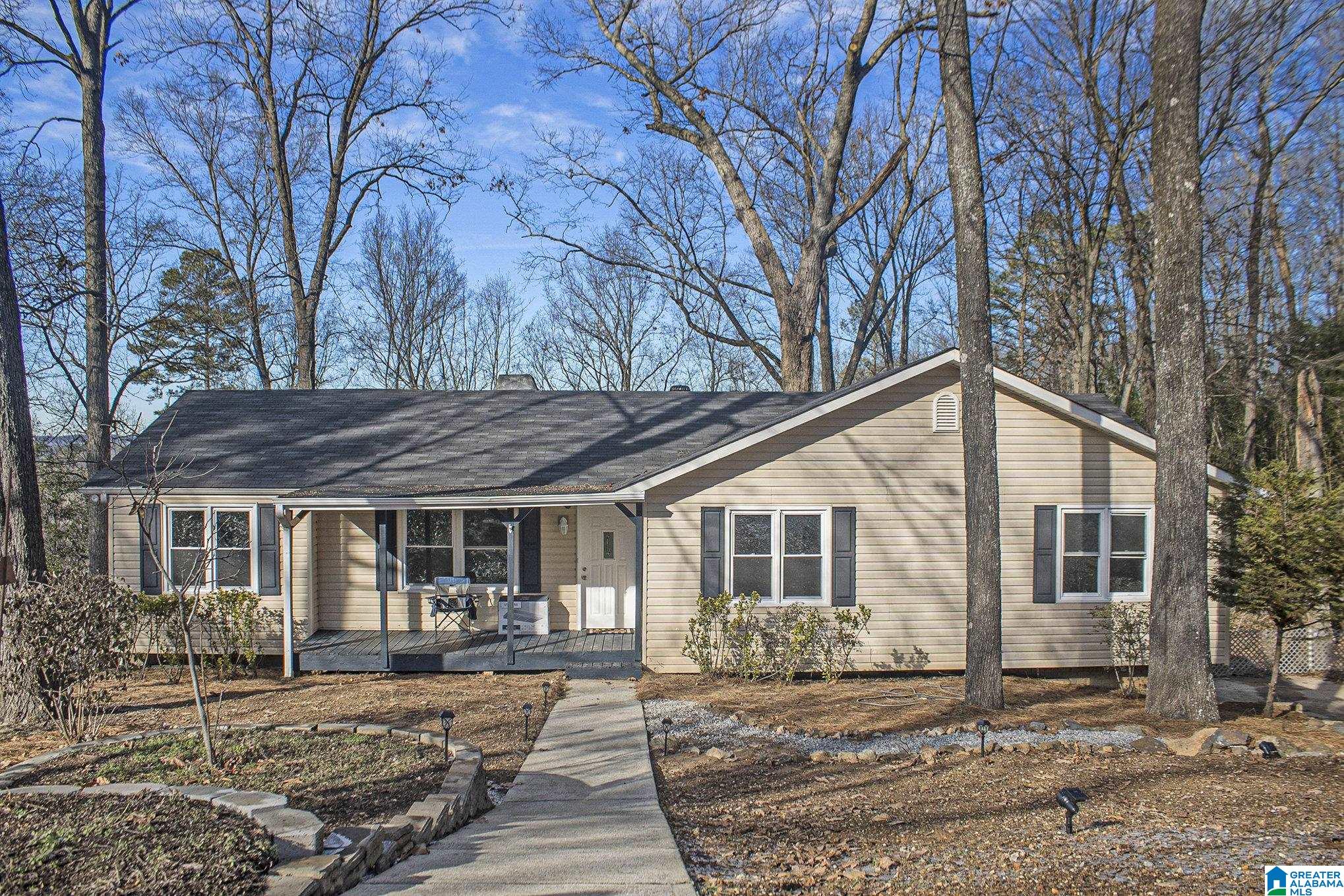 1742 Tecumseh Trail Pelham, AL 35124 - Photo 2 of 23