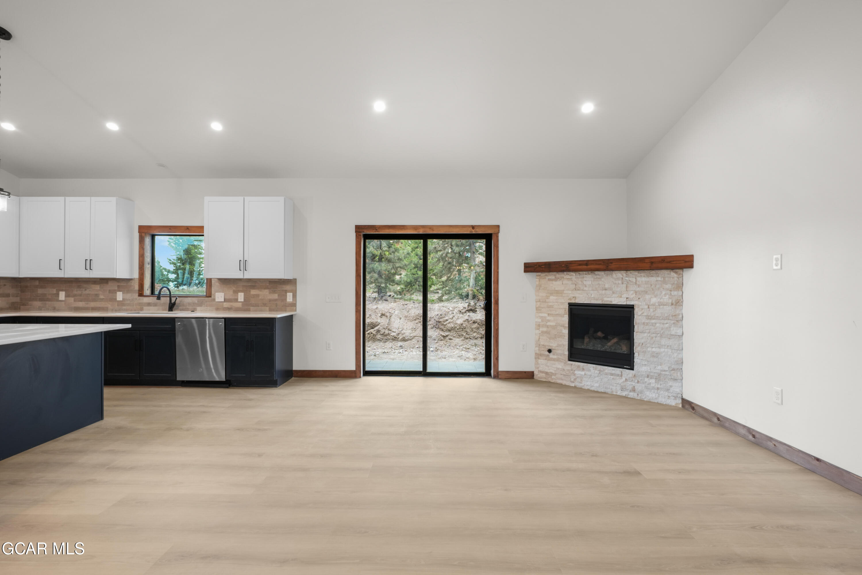 154 Brook Road Grand Lake, CO 80447 - Photo 6 of 45 DSC02423-2