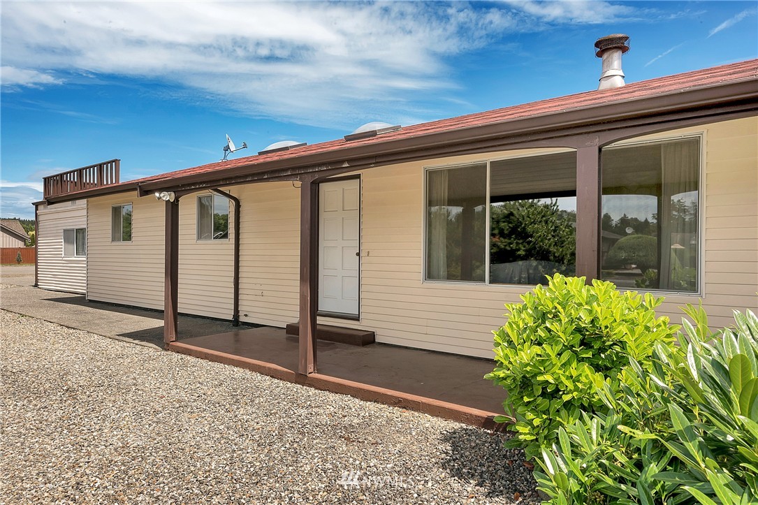 8250 Quinault Road Blaine, WA 98230 - Photo 4 of 25 Gallery Image 4
