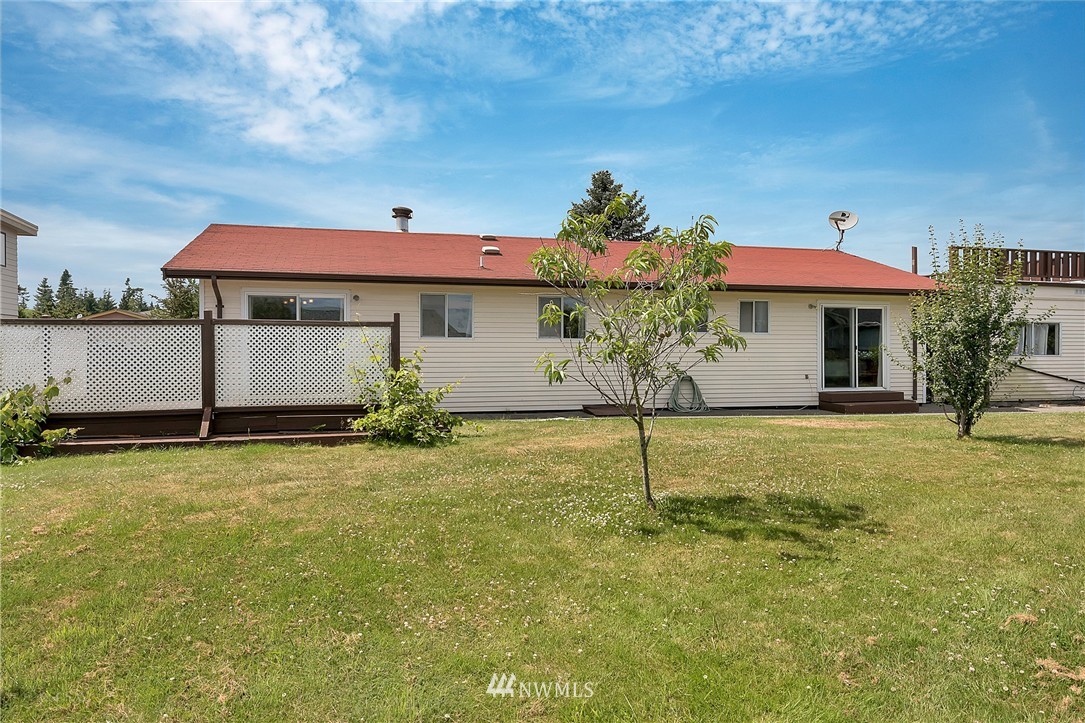 8250 Quinault Road Blaine, WA 98230 - Photo 5 of 25 Gallery Image 5