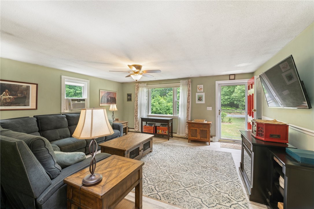 38 Locust Street Freetown, MA 02702 - Photo 6 of 34