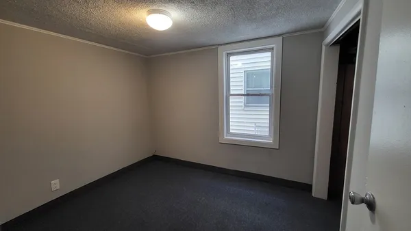 $2,100 | 8 Cedar Court, Unit 1, Lowell, MA 01852