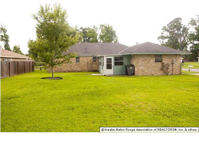 9564 Highpoint Road Baton Rouge, LA 70810 - Photo 3 of 12