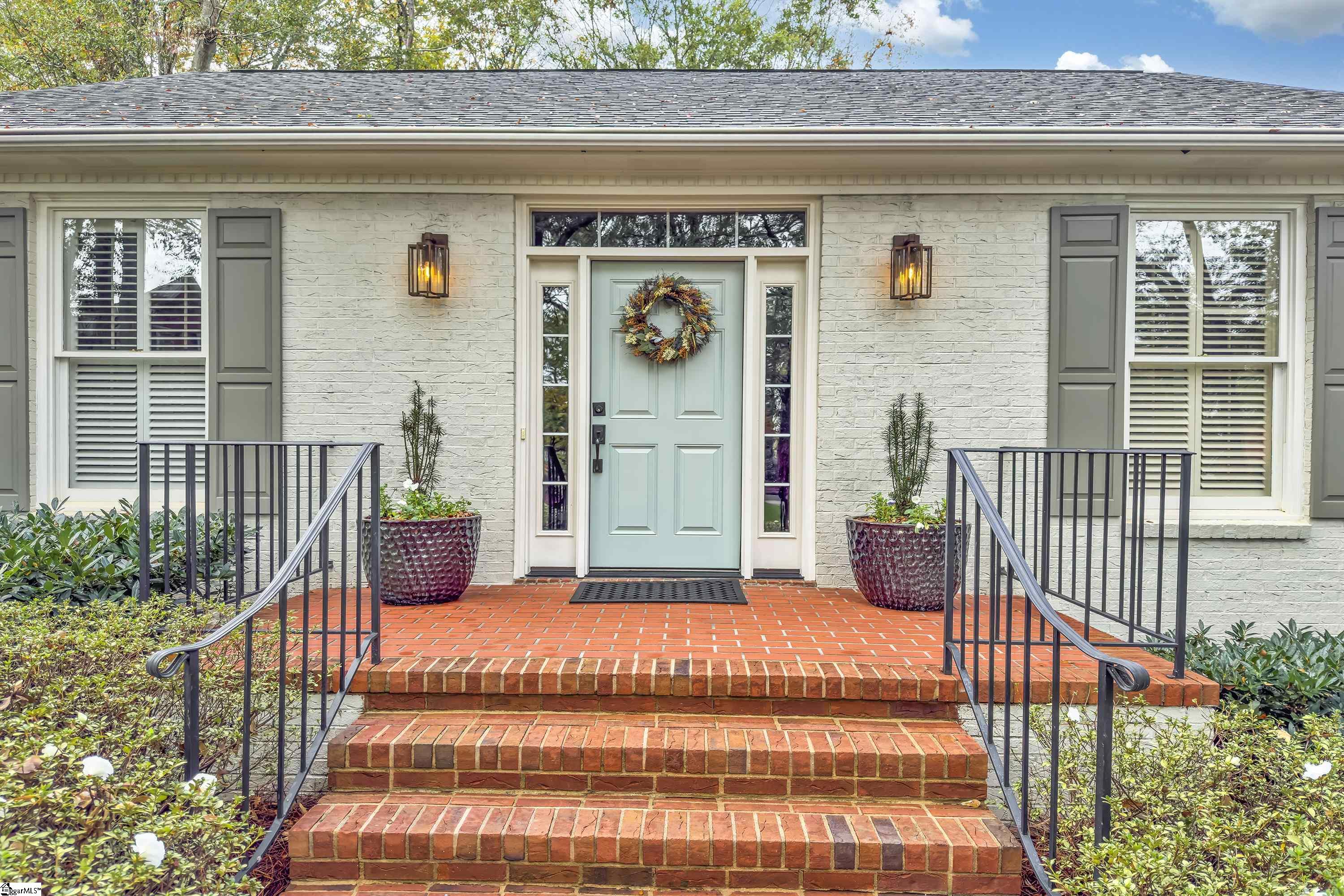 12 Ridge Pine Place Greenville, SC 29605 - Photo 6 of 30 Gallery Image 6