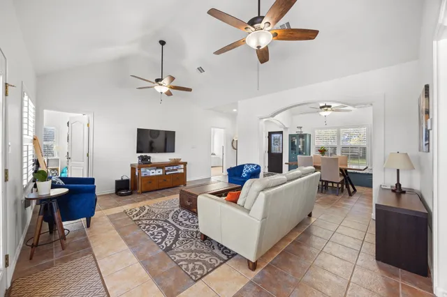 $815,000 | 105 Honey Comb Mesa, Leander, TX 78641