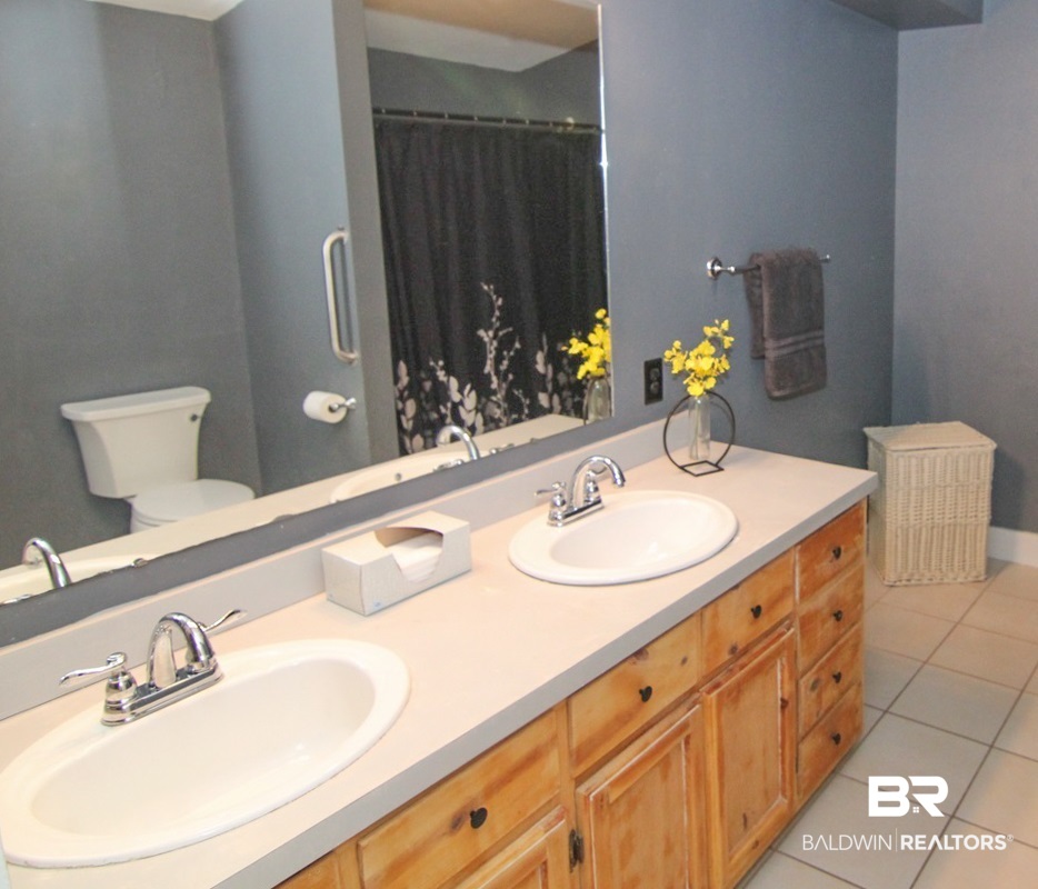 160 Ettle Street Fairhope, AL 36532 - Photo 18 of 26 Downstairs Bathroom