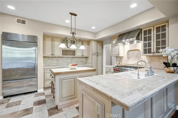 $6,600 | 25711 Wood Brook Road, Laguna Hills, CA 92653