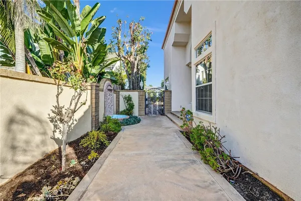 $6,600 | 25711 Wood Brook Road, Laguna Hills, CA 92653