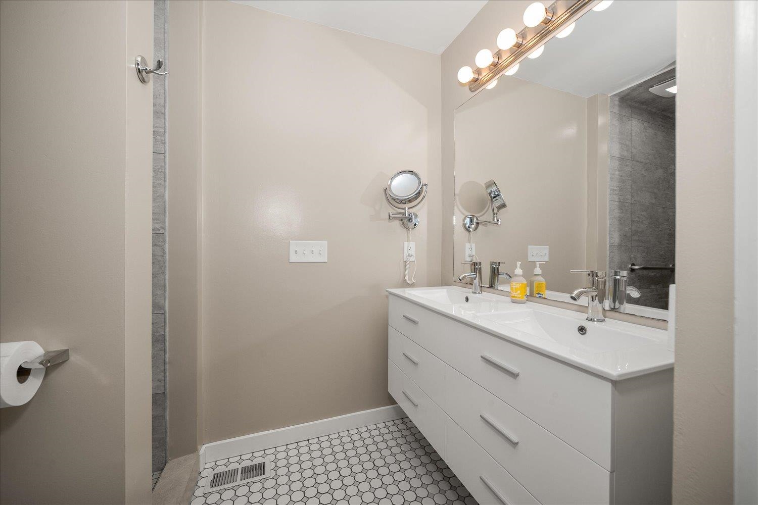2903 South Howard Street Spokane, WA 99203 - Photo 18 of 50