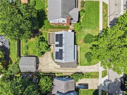 $589,000 | 607 East 65th Street, Kansas City, MO 64131