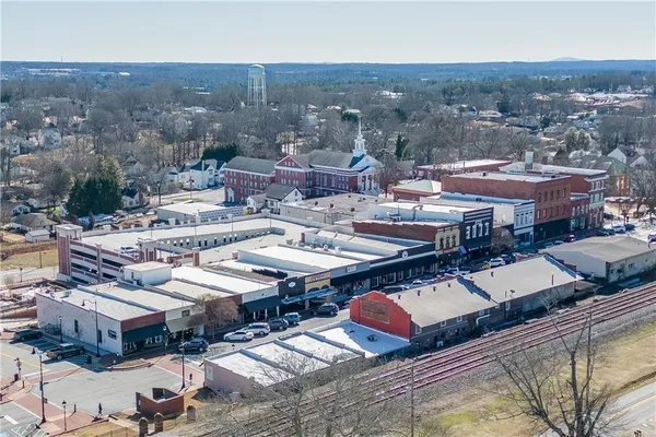 $935,000 | 450 Thunder Road, Buford, GA 30518