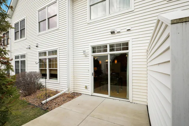 $325,000 | 2144 Village Trail, Mound, MN 55364