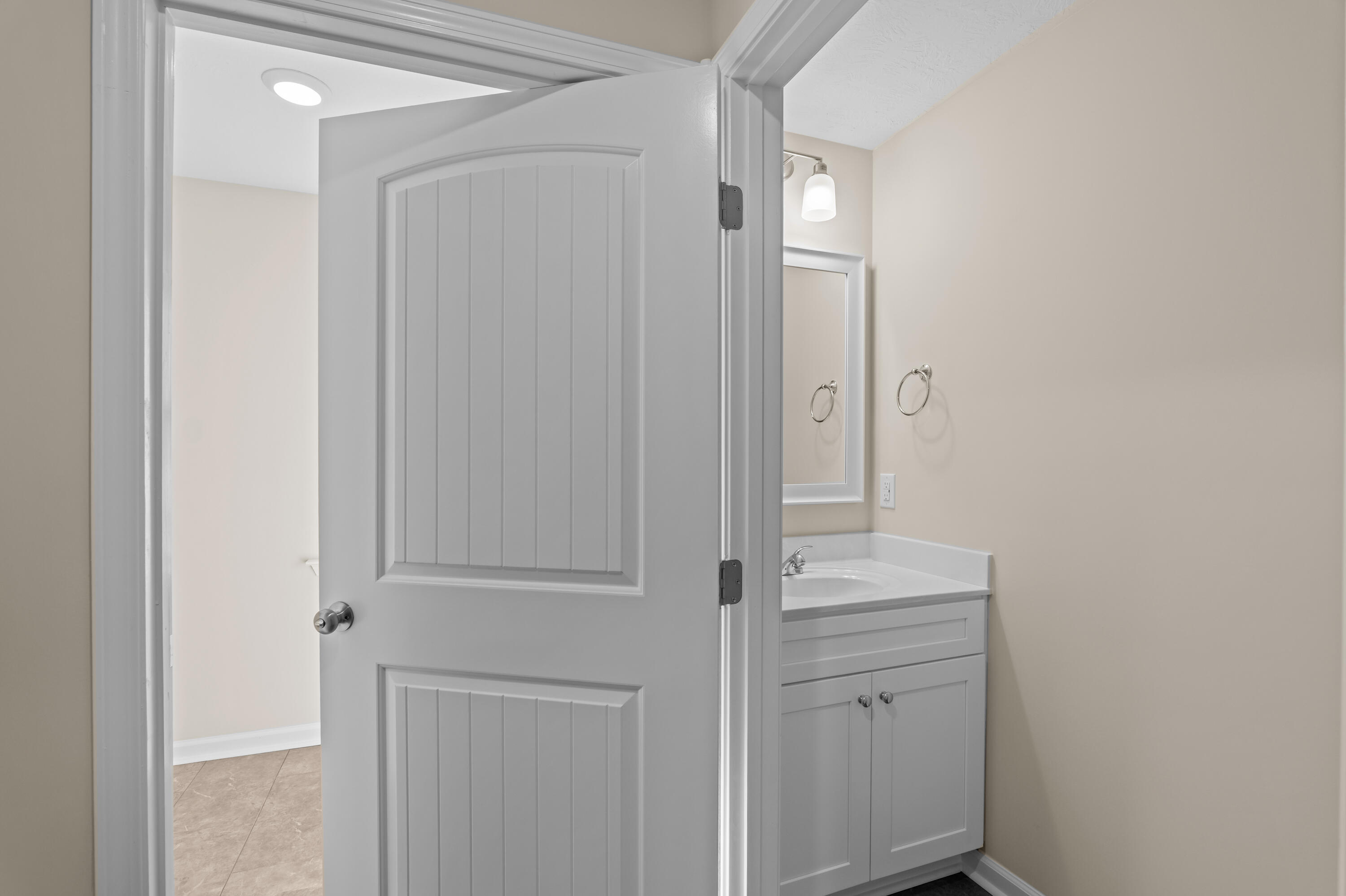 1333 Elbron Drive Augusta, GA 30909 - Photo 27 of 38 Half Bath